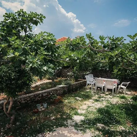 Vila Mara Apartment