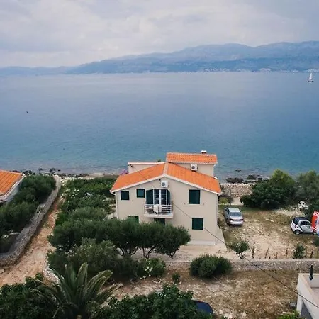 Vila Mara Splitska